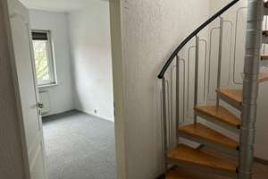 Elegante Maisonettewohnung mit Balkon in der begehrten Lage von Essen-Holsterhausen.