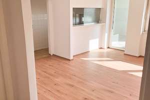 Toll geschnittene 1-Zimmer-Wohnung mit großem Balkon – Schlierseestraße 31, 81539 Obergiesing, München – Vorschaubild 1
