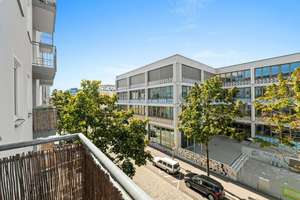 Stilvoll wohnen zwischen Mitte & Kreuzberg – mit Balkon und begehbarem Ankleidezimmer – 10179 Mitte (Ortsteil), Berlin – Vorschaubild 20