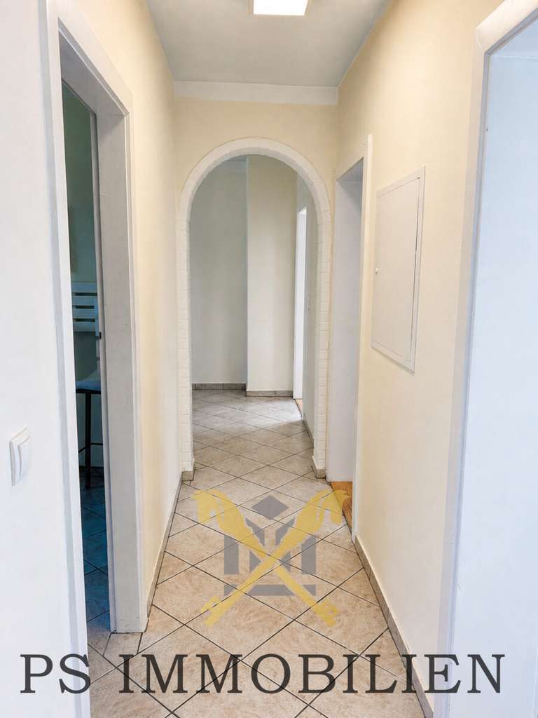 Immobilie in Gönnebek - Wohnen und Arbeiten im Grünen-Einfamilienhaus mit besonderem Nutzungspotenzial! - Bild 4