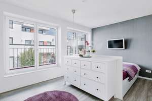Modernes Zuhause mit Wohlfühlcharakter – KfW-70-Townhouse mit Garten, Studio und Dachterrasse. – Die vollständige Adresse der Immobilie erhältst du vom Anbieter., 21335 Rettmer, Lüneburg – Vorschaubild 21