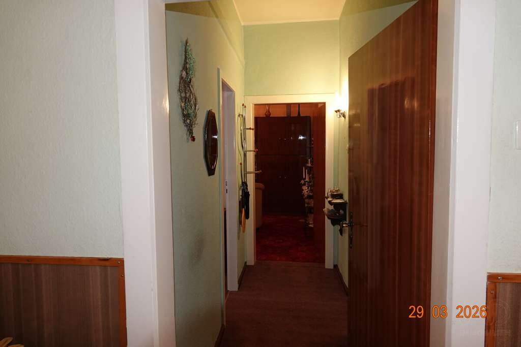 Immobilie in Treffurt - Platz für Visionen: Gepflegtes 8-Zimmer-Haus mitten in Treffurt – Eigennutzung oder 2 Einheiten - Bild 4