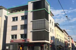 moderne Penthouse-Wohnung mit Aufzug und großem Balkon in Stuttgart-West