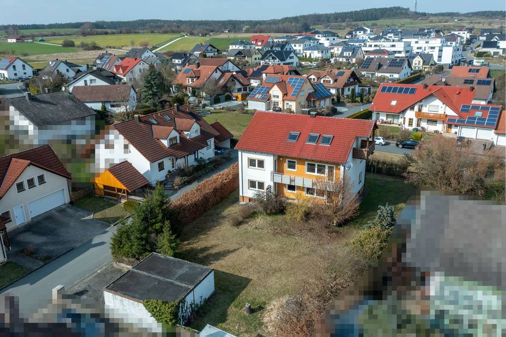 Immobilie in Röttenbach - Vielseitiges Wohnjuwel in Röttenbach – Renovieren, Gestalten, Profitieren! - Bild 0