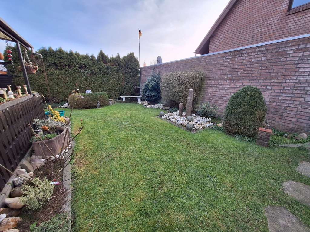 Immobilie in Bedburg-Hau - Großzügige Doppelhaushälfte in ruhiger Lage von Bedburg-Hau Qualburg - Bild 2