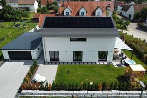 Modernes A+ Einfamilienhaus mit Wärmepumpe und PV-Anlage im Landkreis Augsburg – Wirtsgasse 9, 86450 Altenmünster – Vorschaubild 2