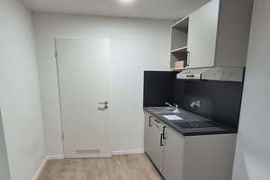 Erstbezug: Möblierte 1-Zimmer-Studierendenwohnung mit Südbalkon  – Gabelsbergerstraße 20, 91052 Stubenloh, Erlangen – Vorschaubild 2