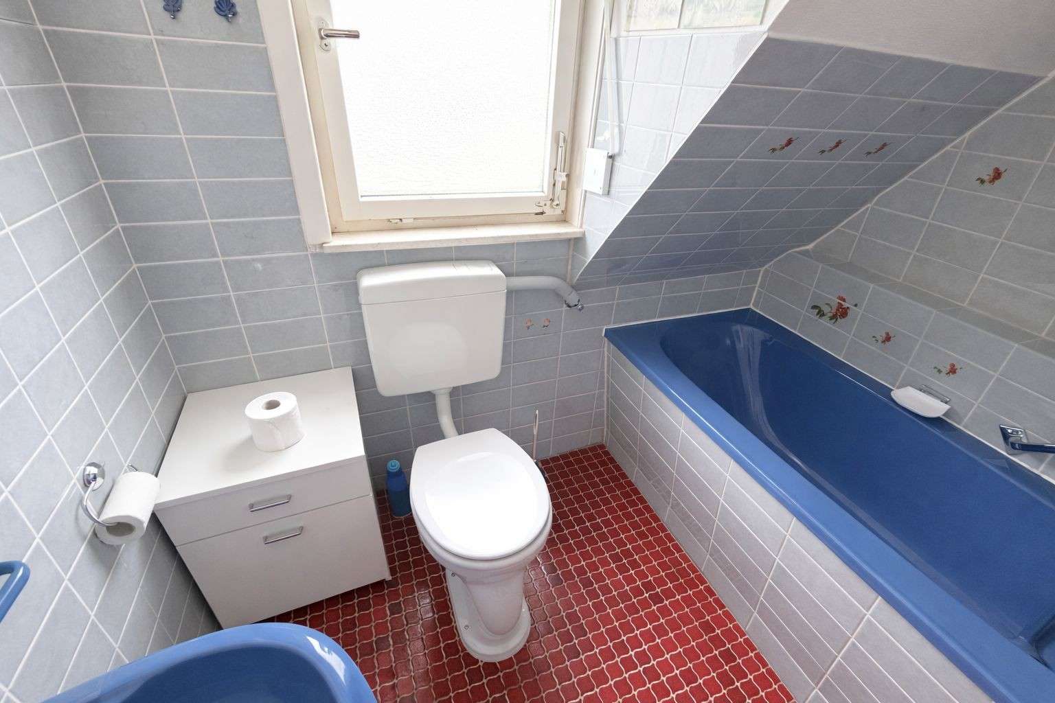 Immobilie in Lenningen - Einfamilienhaus mit Gartenparadies in Hochwang - Bild 4