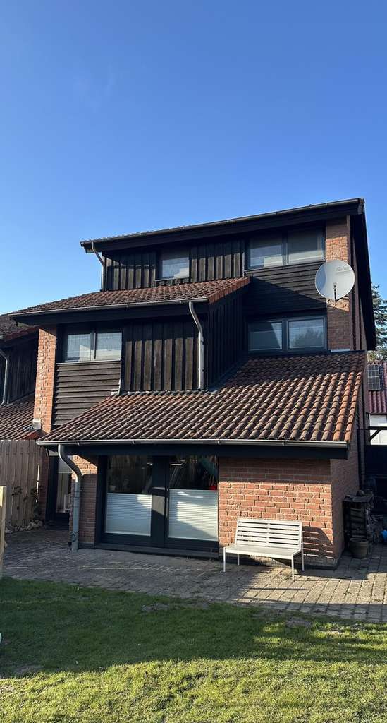 Immobilie in Steinburg - Individuelle Doppelhaushälfte im skandinavischen Stil - Bild 0