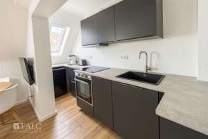 Möblierte und Frisch sanierte Dachgeschoss Wohnung auf der Severinsstraße – Die vollständige Adresse der Immobilie erhältst du vom Anbieter., 50678 Altstadt/Süd, Köln – Vorschaubild 4