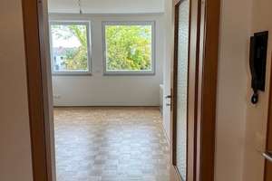 Helle 1-Zimmer Dachgeschosswohnung im Herzen von Endenich – Wiesenweg 16, 53121 Endenich, Bonn – Vorschaubild 1