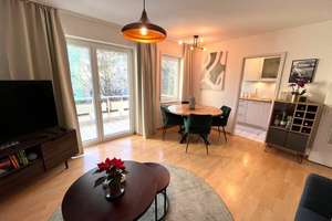 6945 - KA-Weststadt! 2-Zimmerwohnung mit EBK, Balkon und Stellplatz!