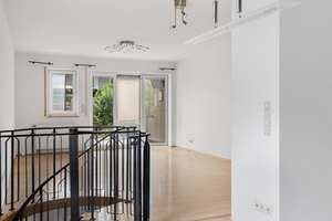 Souterrain-Maisonette-Wohnung mit großem Garten, schöner Terrasse und Carport in zentraler Lage – Dominikus-Schneider-Straße 1A, 85053 Südost, Ingolstadt – Vorschaubild 4
