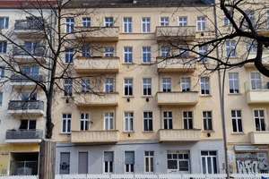 Genossenschaftswohnung mit lebenslangem Nutzungsrecht in bester Lage – Die vollständige Adresse der Immobilie erhältst du vom Anbieter., 10629 Charlottenburg, Berlin – Vorschaubild 2