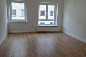 Gepflegte 2 Zimmer-Wohnung mit Balkon und EBK