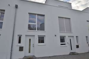 Charmantes Reihenhaus mit Garten in familienfreundlicher Lage von Wiesbaden-Delkenheim zur Miete – Die vollständige Adresse der Immobilie erhältst du vom Anbieter., 65205 Delkenheim, Wiesbaden – Vorschaubild 12