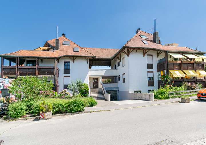 Licht, Raum und beeindruckende Aussicht – Maisonette-Wohnung mit Dachterrasse