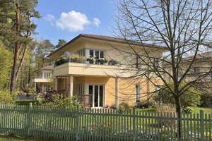 Eigener Garten!! 3-Zimmerwohnung im Zweifamilienhaus mit Fußbodenheizung, 2 Bädern & PKW-Stellplatz