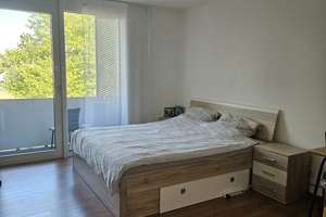 Helles möbliertes 1-Zimmer-Apartment mit Balkon und Fußbodenheizung – 35 m² im 1. OG – Bei der Hollerstaude 2, 85049 Friedrichshofen-Hollerstauden, Ingolstadt – Vorschaubild 6