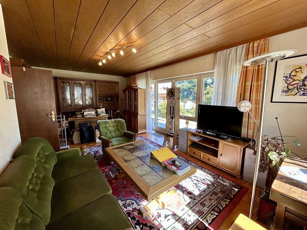 Immobilie in Waldkirchen - Einfamilienhaus mit großzügigem Baugrundstück in zentrumsnaher Lage von 94065 Waldkirchen  - Bild 8