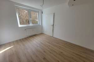 Provisionsfrei: Modernisierte, bezugsfreie 4-Zimmer-Wohnung in attraktiver Lage – Don-Bosco-Str. 16, 52078 Forst, Aachen – Vorschaubild 2