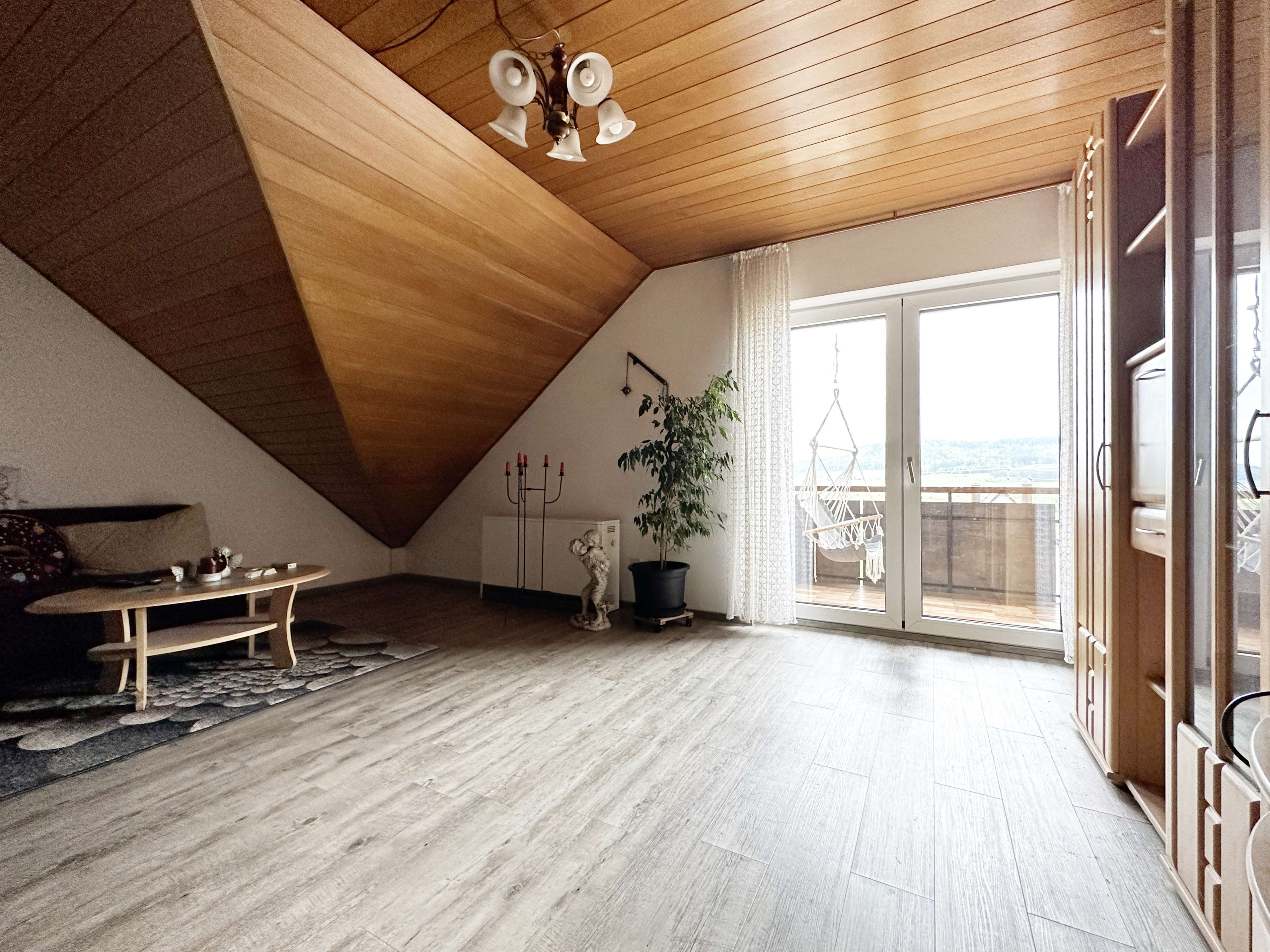 Immobilie in Dürbheim - F&D | Reduziert! Großzügiges Dreifamilienhaus in ruhiger Wohnlage - Bild 6