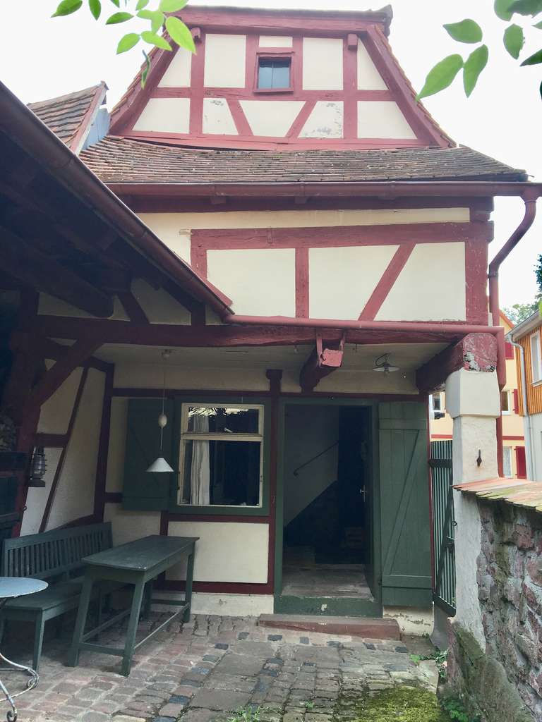 Immobilie in Kleinheubach - Historisches Zuhause - bezauberndes Fachwerkhäuschen in der Nähe von Miltenberg! - Bild 2