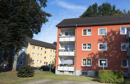 hwg - Balkonwohnung in schöner Lage zu vermieten!