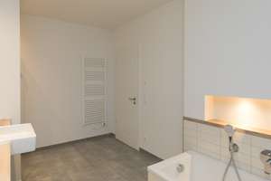 Viel Platz für Ihre Ideen: Großzügige 5-Zimmer-Wohnung in Leipzig – Albert-Schweitzer-Straße 10, 4317 Reudnitz-Thonberg, Leipzig – Vorschaubild 4