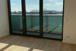 3.3 - Dachgeschoss-Wohnung mit EBK und 40 qm Terrasse in Rudow – Stubenrauchstraße 103, 12357 Rudow, Berlin – Vorschaubild 8