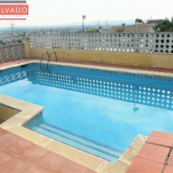 CHALET IN ALBINYANA MIT GARTEN UND POOL!