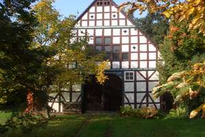 Historischer Resthof – FWH mit Neben­gebäude in idyllischer Lage und Potenzial - provisonsfrei. – Köhlen 13, 29487 Luckau (Wendland) – Vorschaubild 1