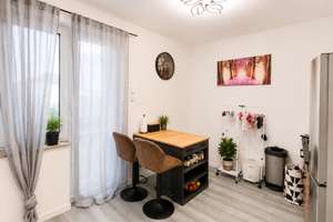 INVESTOREN AUFGEPASST - GÜNSTIGE DG WOHNUNG IN BILK – Kopernikusstr. 95, 40225 Bilk, Düsseldorf – Vorschaubild 2