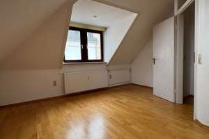 ** Charmante 3-Zimmer-Dachgeschosswohnung mit Spitzboden und Weitblick ** – Hofmannstraße 13, 65191 Bierstadt, Wiesbaden – Vorschaubild 15