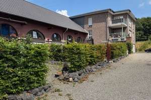 Charmantes Reihenhaus in denkmalgeschützter Hofanlage (68) Komplett-Sanierung