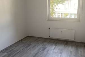 Topgepflegte, moderne 2-Zimmer-Wohnung mit Einbauküche, Balkon und Außenstellplatz in Velbert – Hohenzollernstr. 20, 42551 Velbert-Mitte, Velbert – Vorschaubild 9