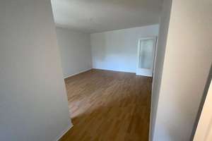 Balkonwohnung mit 3 Zimmern im 3. Obergeschoss in Bremen-Vahr – Kurt-Schumacher-Allee 38, 28327 Neue Vahr Südost, Bremen – Vorschaubild 8
