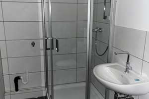 Duisburg-Hochfeld: Sanierte 2-Zimmerwohnung mit Balkon saniert – Heerstr. 202, 47053 Hochfeld, Duisburg – Vorschaubild 2