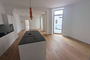 Wohnen auf höchstem Niveau: Exklusiv sanierte 3-Zimmer in Top-Lage – Kasernenstraße 17-19, 40213 Carlstadt, Düsseldorf – Vorschaubild 3