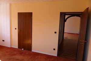 1-2 Familienhaus in Altenbeken-Buke, 8 Zimmer+2 Wohn-Eßküchen+2 Bäder+ Gäste WC+ 2 Garagen+Keller – Hachmannstraße 2, 33184 Paderborn (Kreis) – Vorschaubild 23