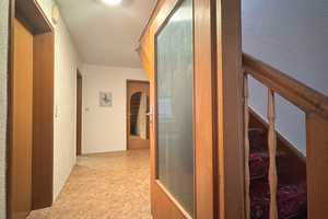 ** gepflegt und einzugsbereit ** Modernisiertes Einfamilienhaus mit Potenzial zum weiteren Ausbau – Heidenheim (Kreis) – Vorschaubild 2