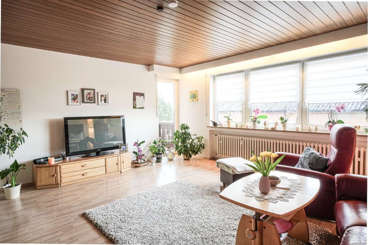 Immobilie in Poppenhausen - Sehr gepflegtes, freistehendes Mehrfamilien- / Generationenhaus, zur Eigennutzung und Kapitalanlage - Bild 14