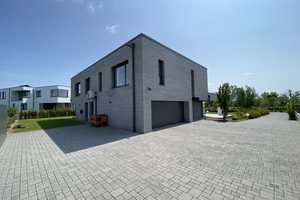 Moderne Luxus-Villa im Bauhausstil mit Panoramablick auf den Plauer See (ca. 20 m) – Müritz (Kreis) – Vorschaubild 8