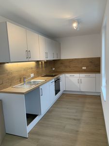 FÜR KAPITALANLEGER! Penthouse-Wohnung mit großer Dachterasse zentral in Lützenhardt (Wohnung 13, DG)