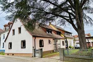 Charmante sanierungsbedürftige Doppelhaushälfte mit Altbaucharme, Doppelgarage und neuer Heizung – Federbachstraße 26, 76189 Daxlanden, Karlsruhe – Vorschaubild 2