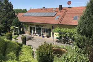 TOSCANA FLAIR – LUXURIÖS WOHNEN  AUF 2 EBENEN IN WARTENBERG – ZUM MIETEN – Die vollständige Adresse der Immobilie erhältst du vom Anbieter., 85456 Wartenberg – Vorschaubild 2