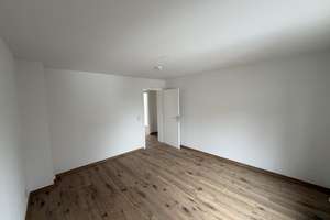 Frisch renovierte 3-Zimmer-Wohnung im Erdgeschoss – Ihr neues Zuhause in Salzgitter-Thiede – Danziger Strasse 100, 38239 Thiede, Salzgitter – Vorschaubild 5