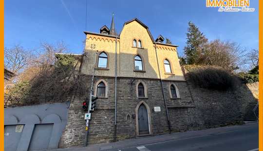 Bild von "Traumhaus mit Geschichte – Wohnen, Genießen und Gestalten in Bad Camberg"