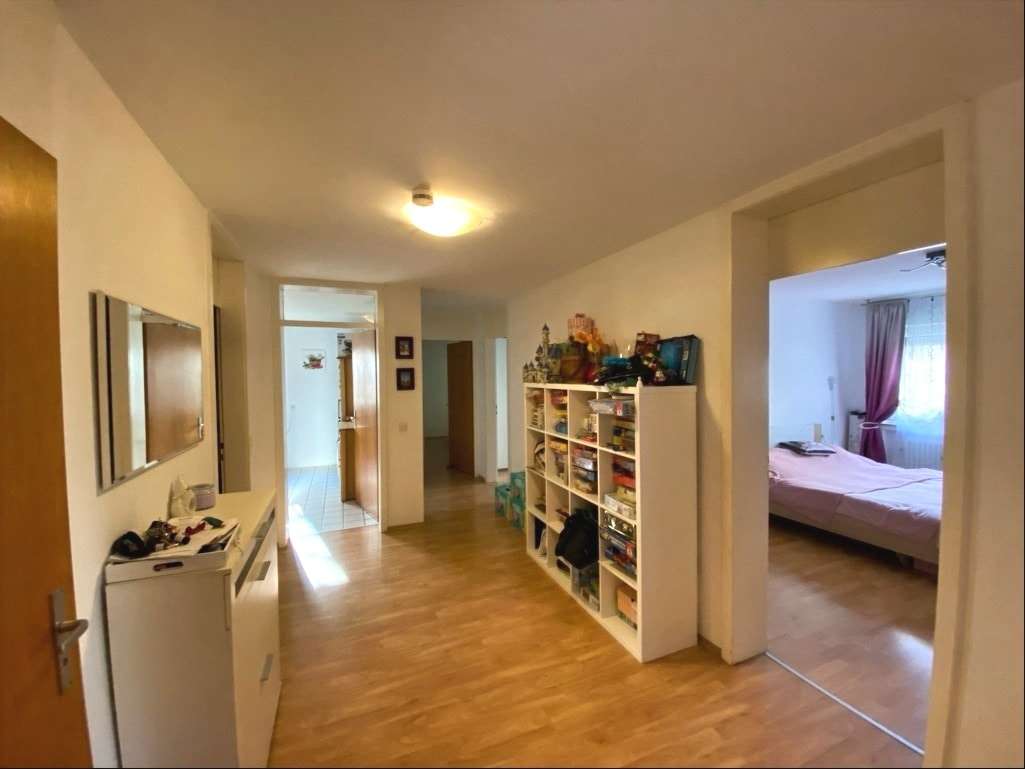 Immobilie in Wernau (Neckar) - Gut aufgeteilte Familien-Wohnung - Bild 2