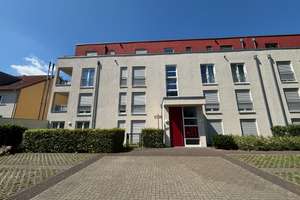 Moderne Eigentumswohnung mit Terrasse und kleinem Garten in Köln-Porz